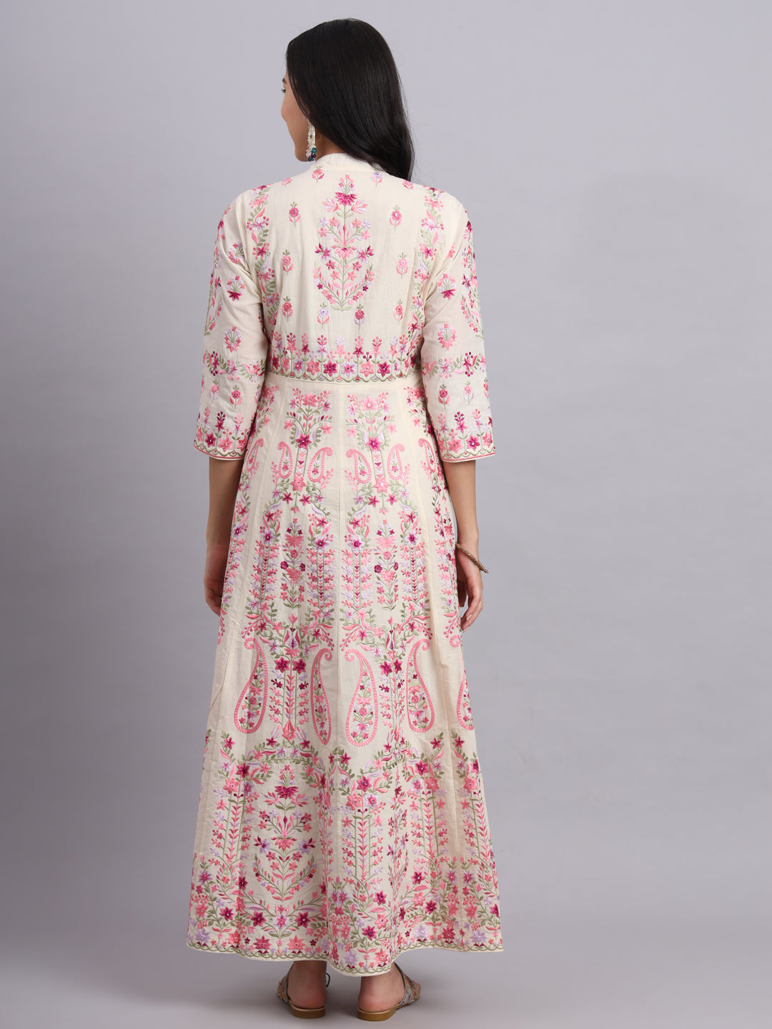 Pakiza Anarkali – Classic Flair with Subtle Embroidery
