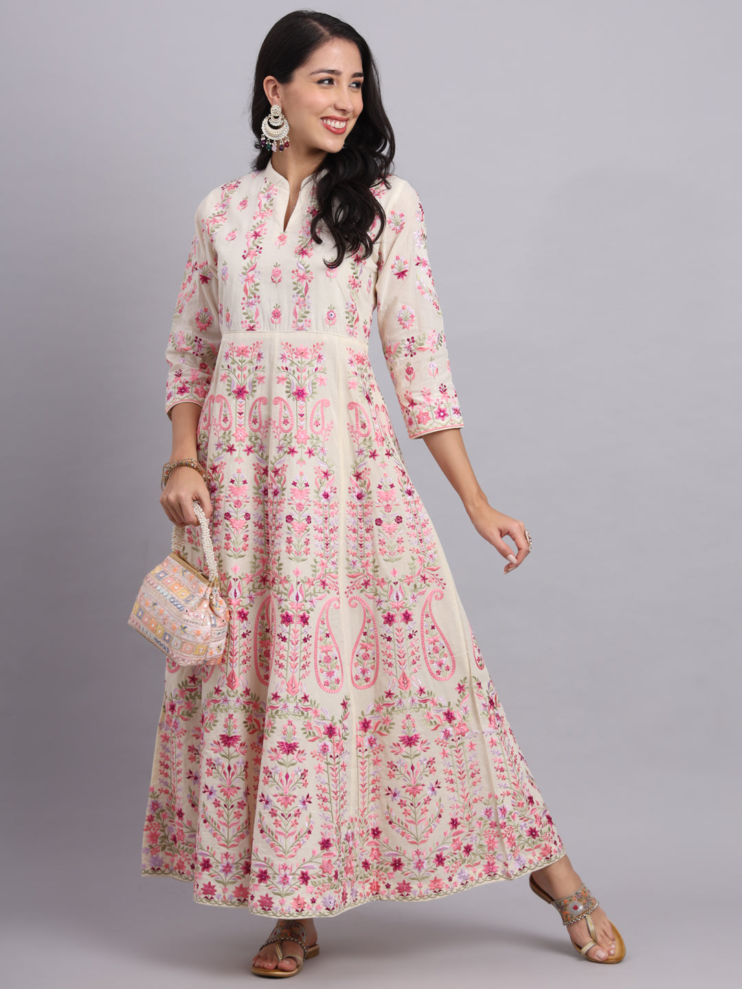 Pakiza Anarkali – Classic Flair with Subtle Embroidery