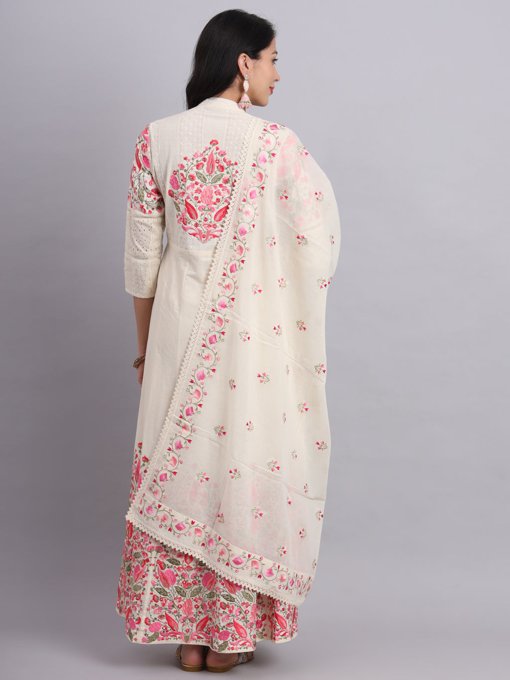 Pakiza Anarkali 2 – Timeless Grace with Subtle Embroidery