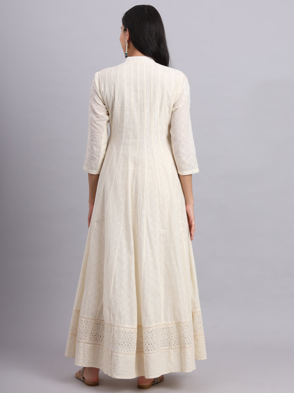 Quins Anarkali – Timeless Elegance with Chikan Work