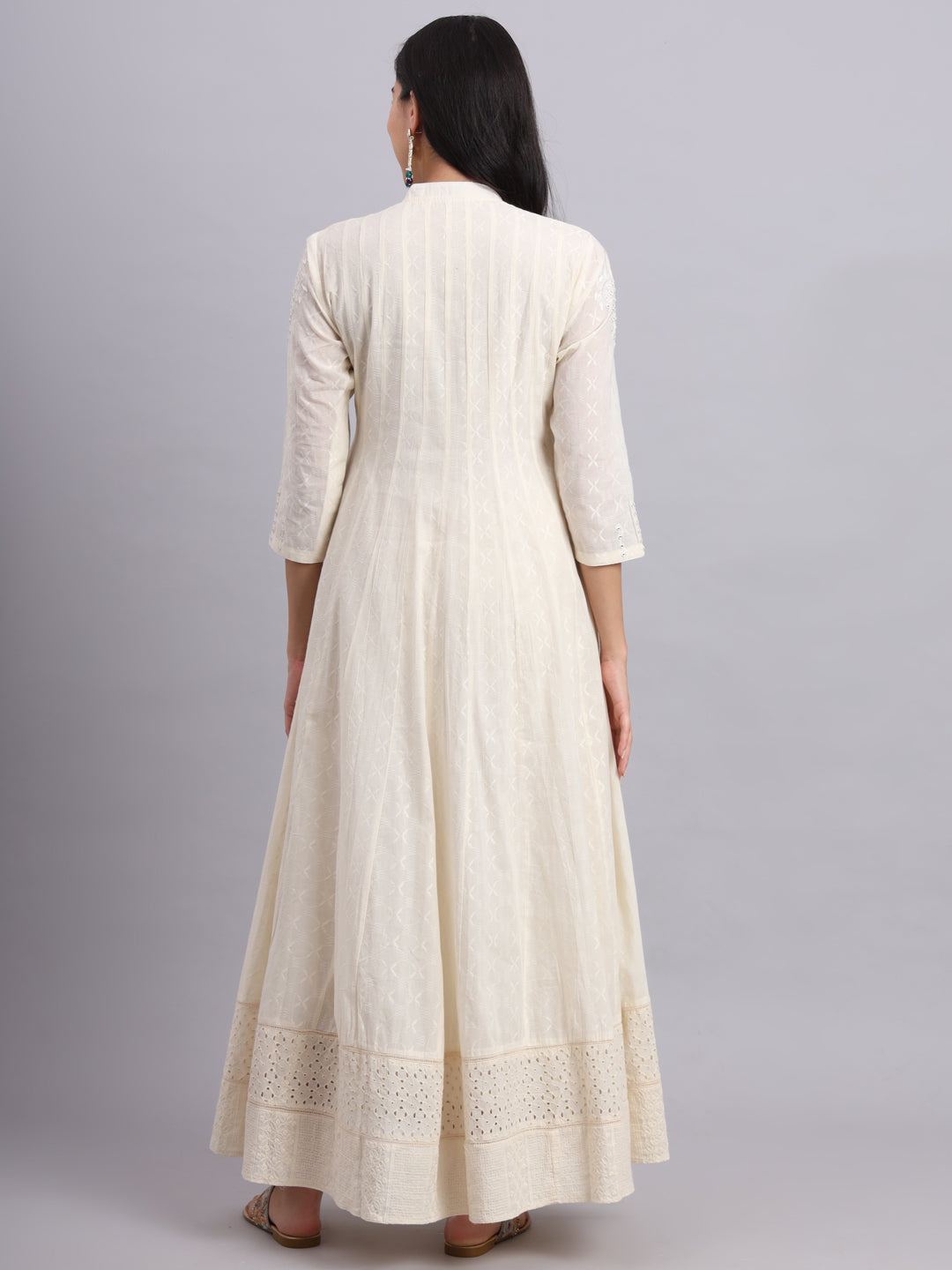Quins Anarkali – Timeless Elegance with Chikan Work