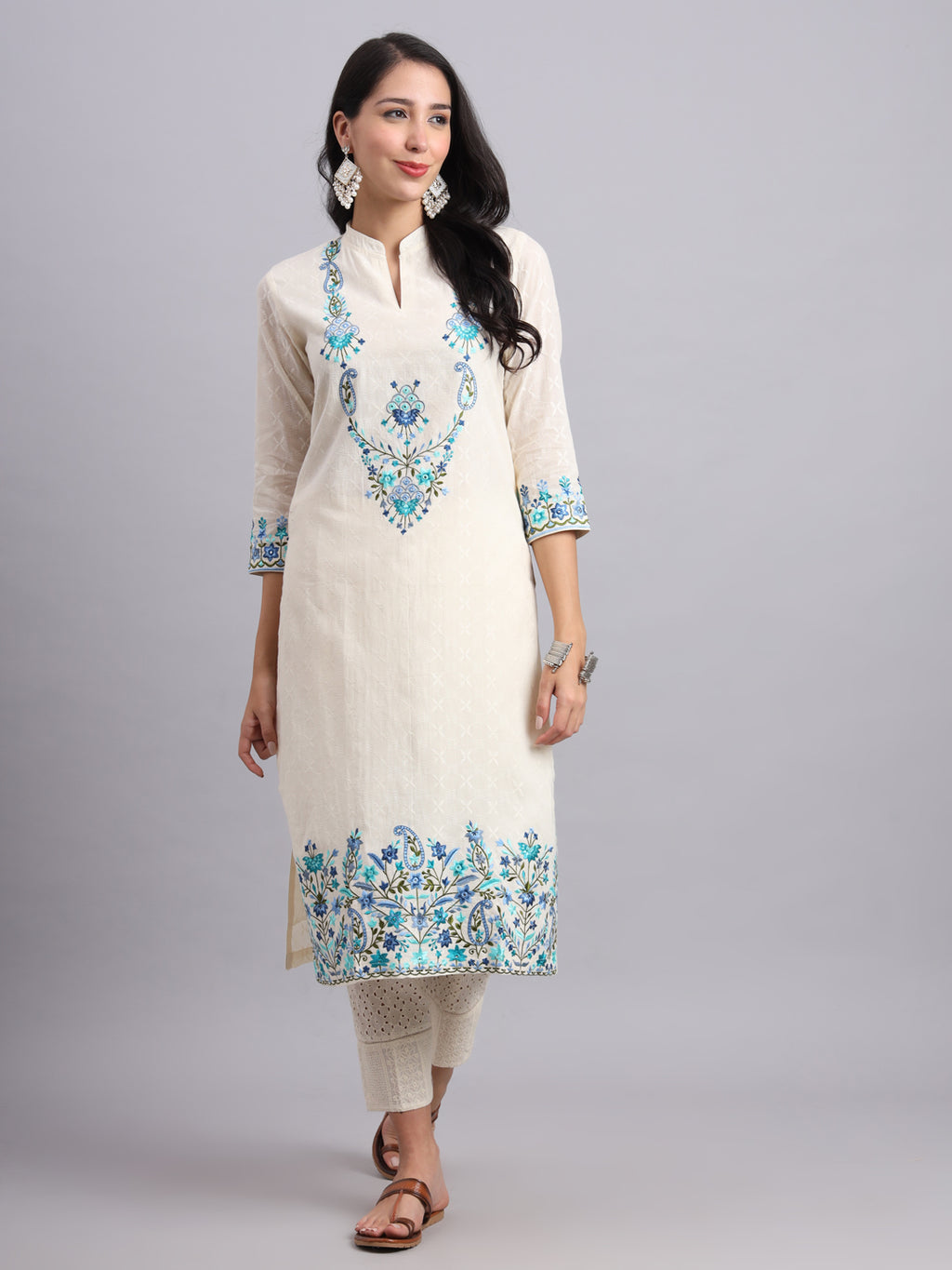 Kashmeeri Kurta – Elegant Embroidered Kurta for Festive Days