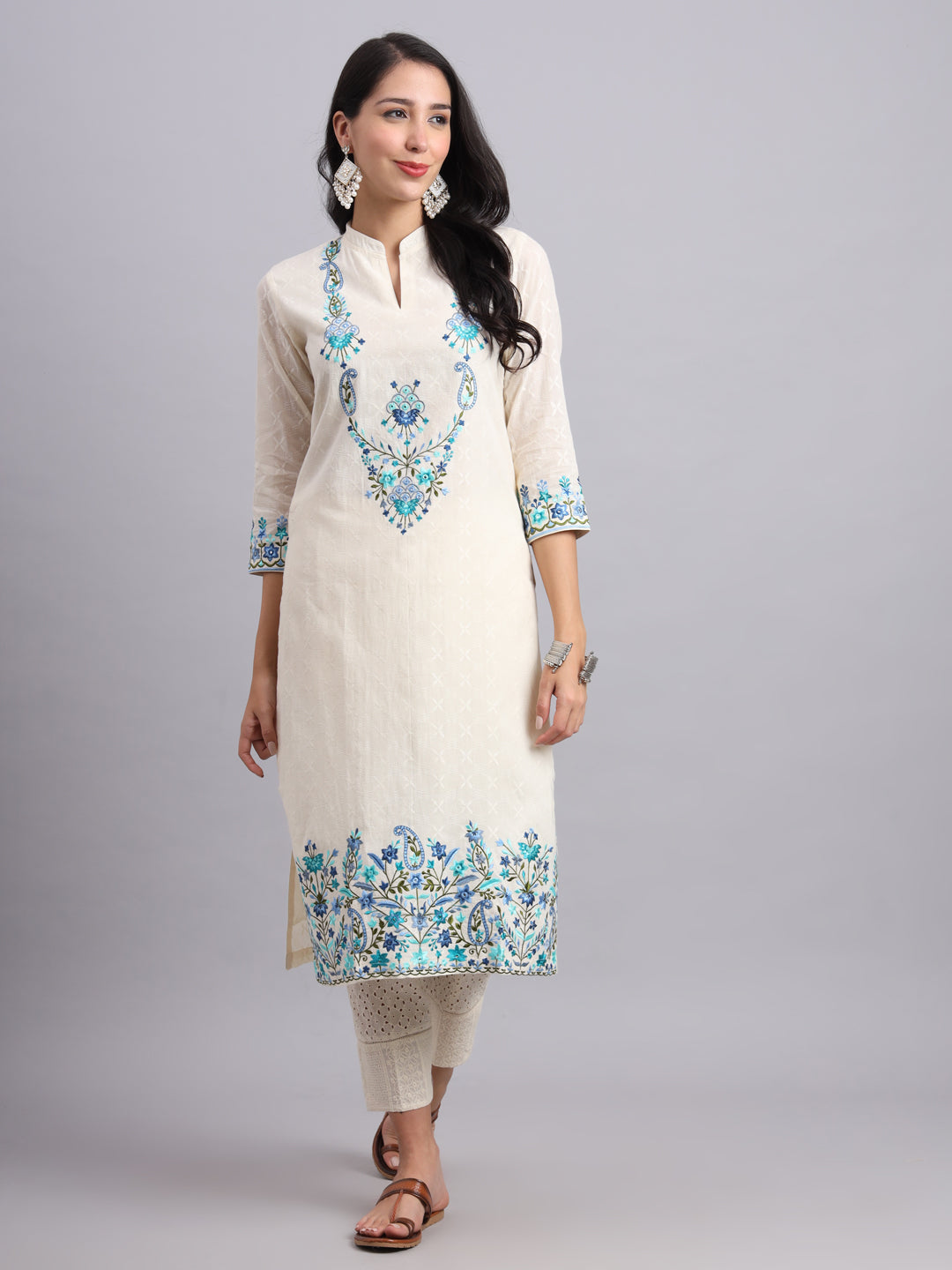 Kashmeeri Kurta – Elegant Embroidered Kurta for Festive Days