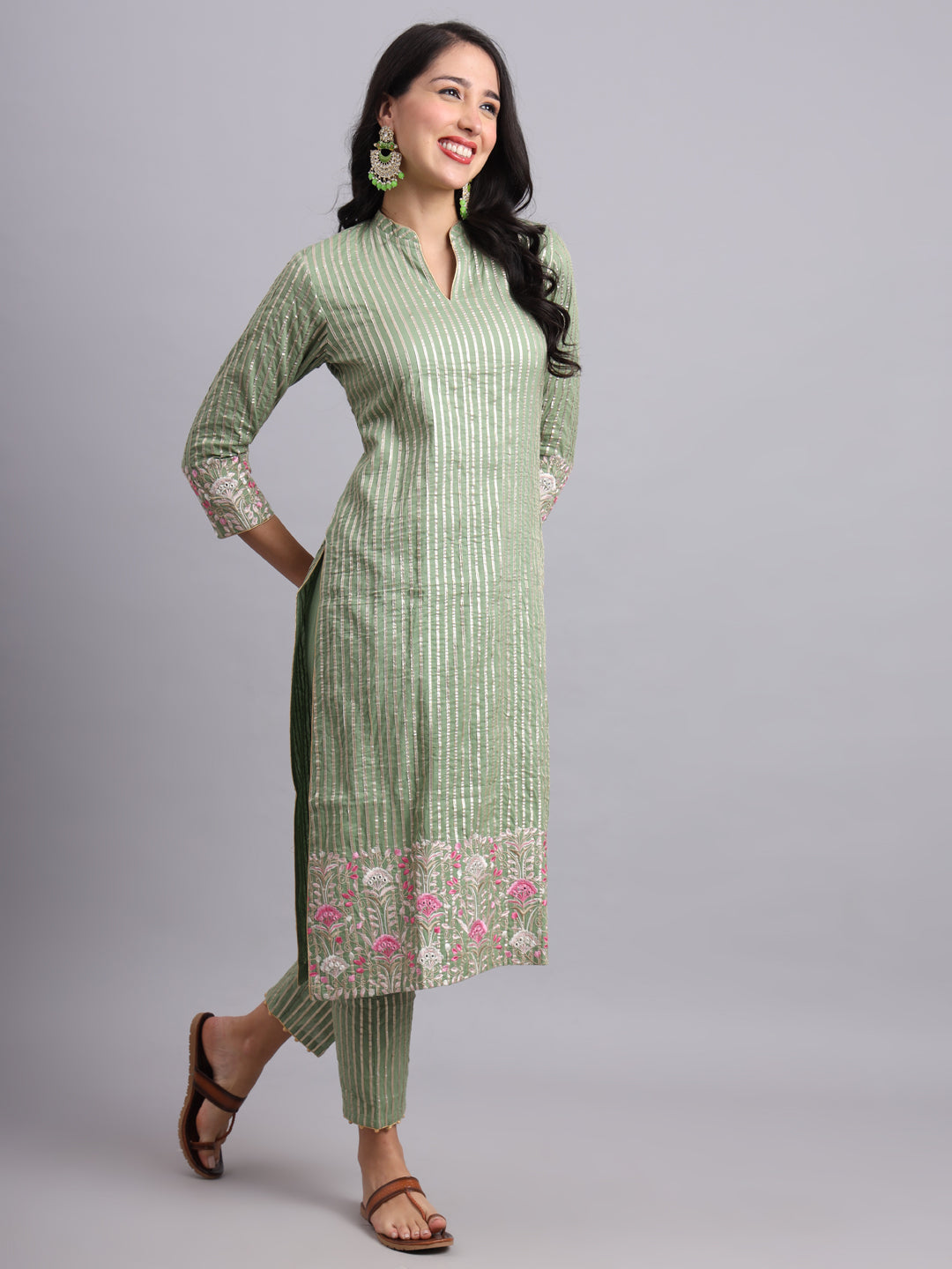Shabreen Festive Green Straight Kurta Set – Traditional Gota & Floral Design