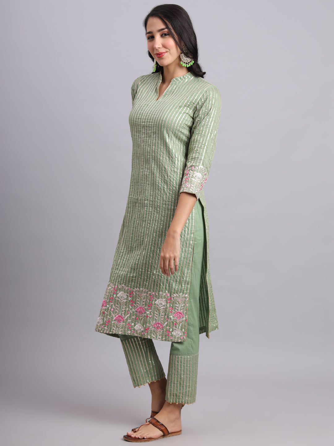 Shabreen Festive Green Straight Kurta Set – Traditional Gota & Floral Design