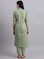 Shabreen Festive Green Straight Kurta Set – Traditional Gota & Floral Design