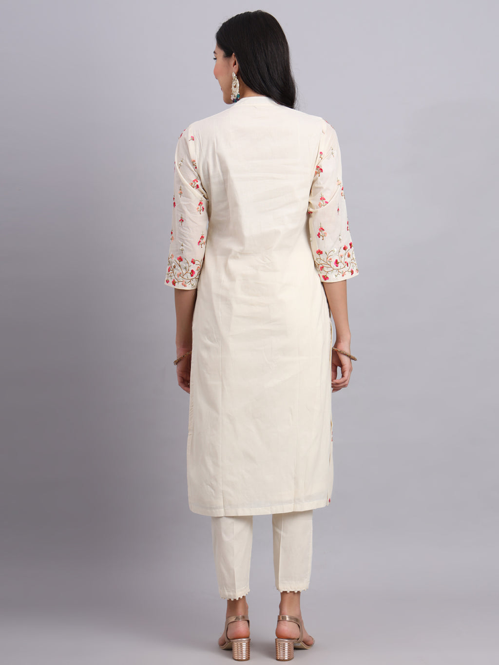 Floral Embroidered Maslin Kurta Set – Elegant Soft Ethnic Wear