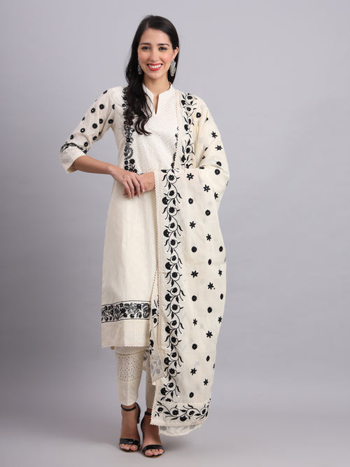 Black Embroidered Kurta Set for Women – Elegant & Comfortable