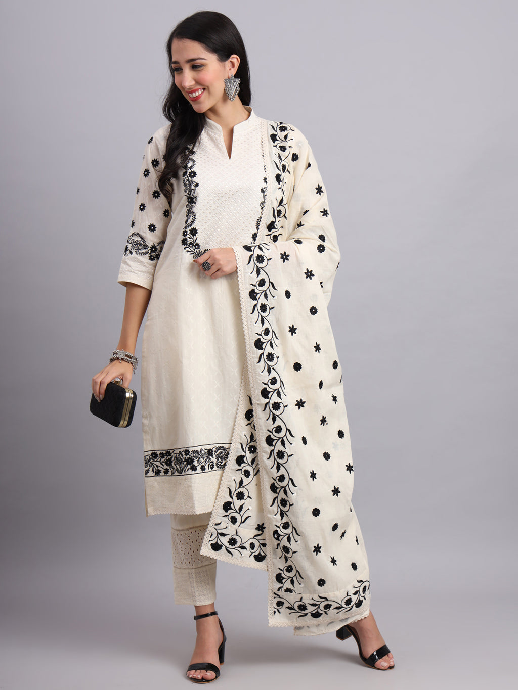 Black Embroidered Kurta Set for Women – Elegant & Comfortable