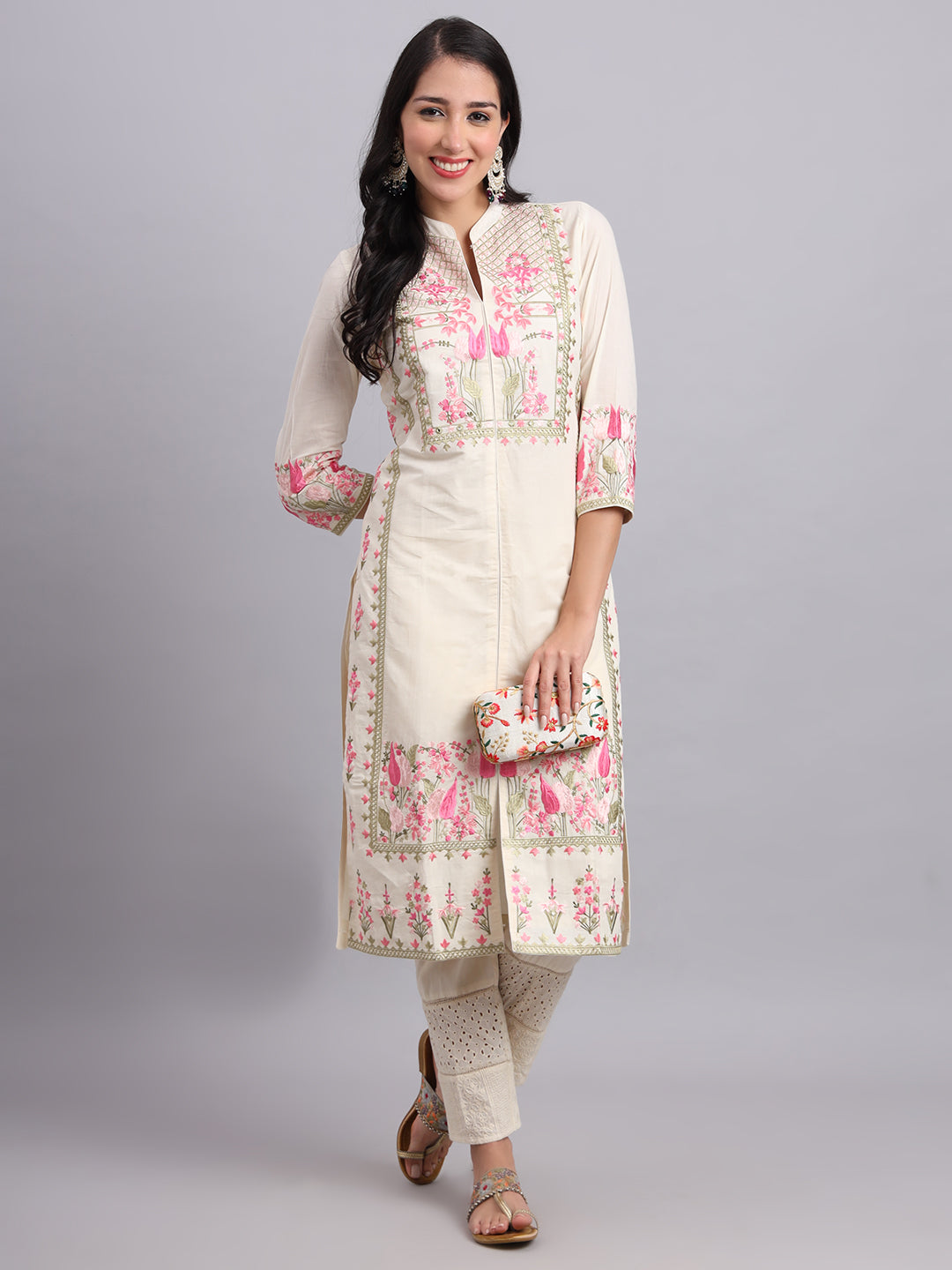 Floral Embroidered Kurta Set – Elegant Pink Floral Design