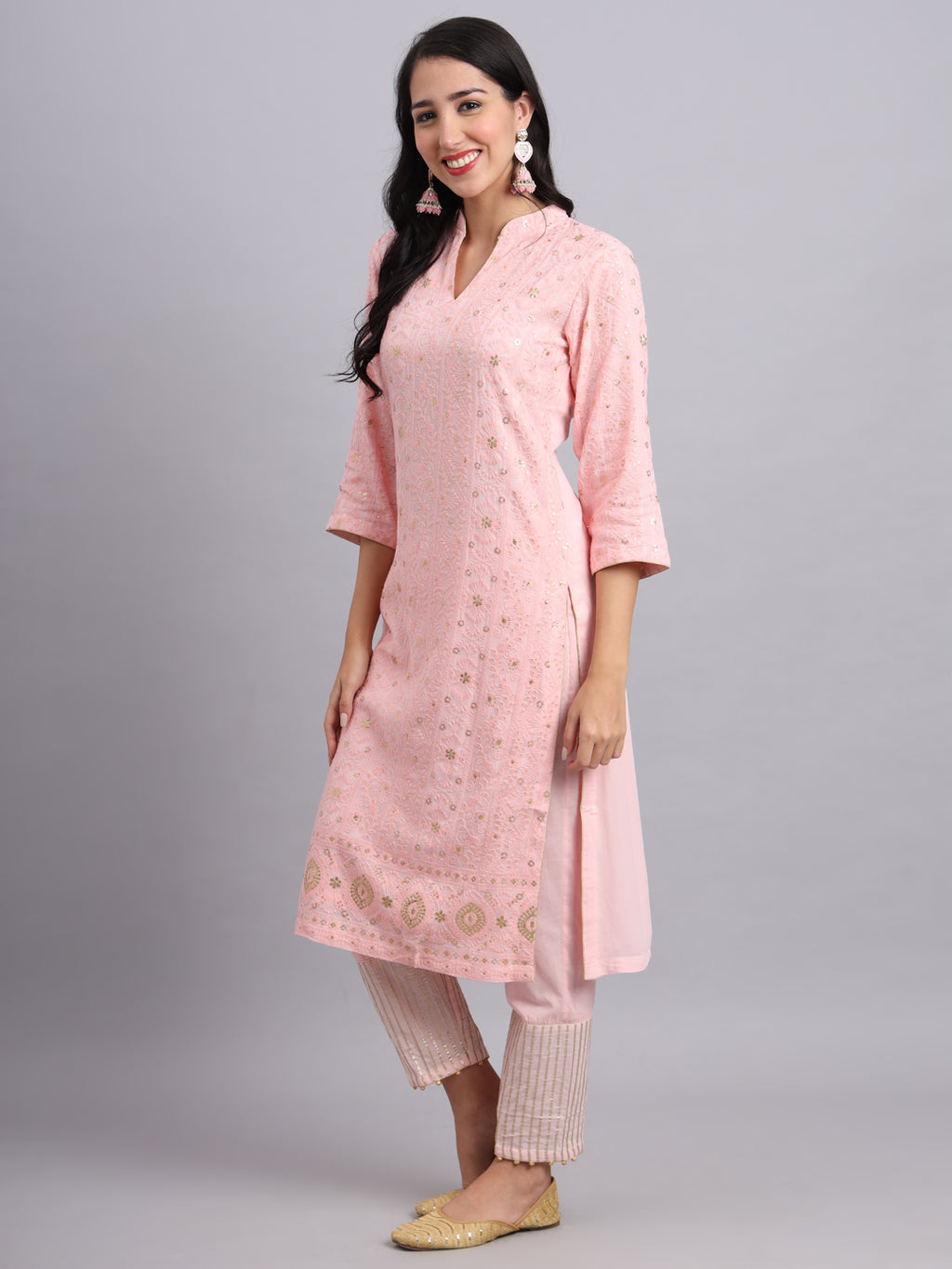 Lukhnavi Chikan Kari Kurta and Pants Set – Handcrafted Wear for Women