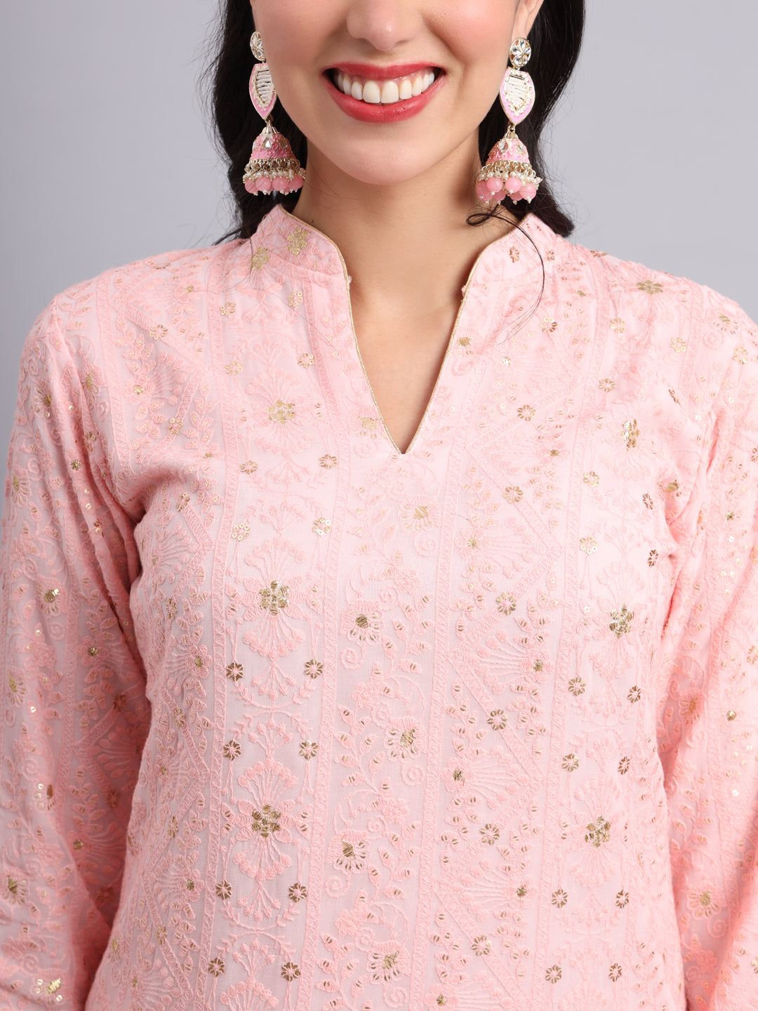 Lukhnavi Chikan Kari Kurta and Pants Set – Handcrafted Wear for Women